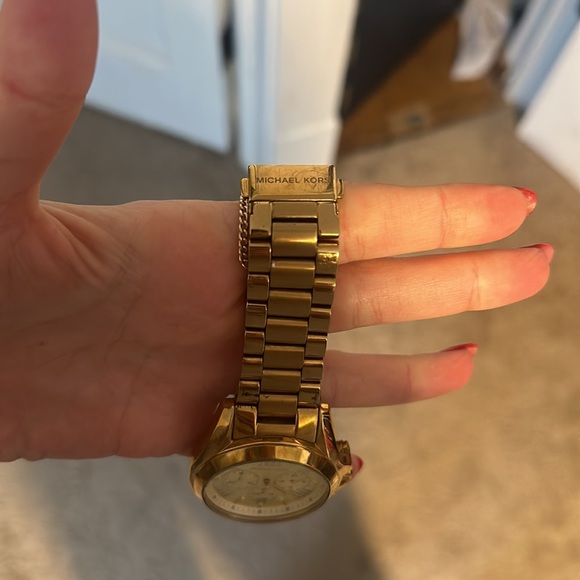 MK Watch - Picture 2 of 6